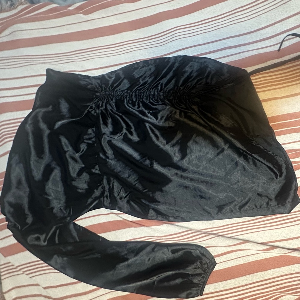 Elegant Black Satin One-Shoulder Dress